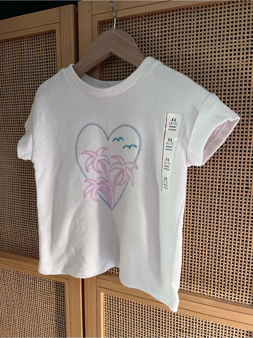Cat & Jack Girls XS Short Sleeve Tee with Pink Palm Heart